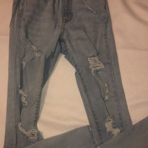 (2/$30) LIGHT BLUE RIPPED SKINNY JEANS SIZE 0!